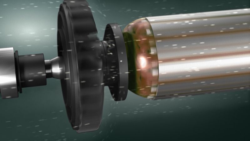 Der neue Turbolüfter im Einsatz: Partikel wie Schleifstaub oder Span schleudert er aus der Maschine. Die abrasive Wirkung der Fremdkörper kann sich somit am Wickelkopf des Stators nicht entfalten. (Bild: Metabo)
