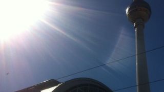 Foto_fernsehturm__sonne2 ()