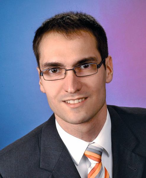Rico Haase, Gruppenleiter Hybride Umformverfahren am Fraunhofer-IWU: „Zu unserem Projektpart gehören Simulationsrechnungen zur Blechumformung ebenso wie Betrachtungen des statischen und dynamischen Verhaltens der Anlage.“ (Bild: Haase)