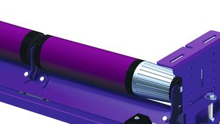 Das Bandzentriersystem PT Pro Belt Trainer erkennt einen Schieflauf des Bands und führt es beim Abwandern immer zurück in die richtige Position. Dafür sorgt die Dreh-Kipp-Bewegung. (Bild:Flexco)