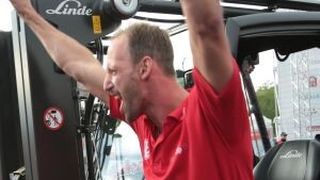 Siegerschrei: Linde Material Handling suchte den besten Staplerfahrer. (Bild: LMH)