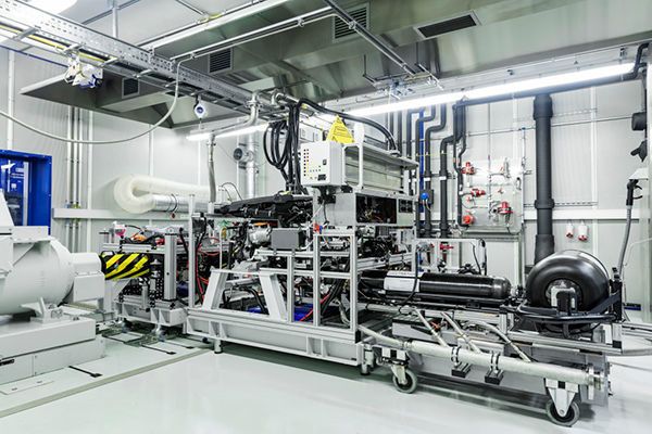 Exklusive Einblicke in die Entwicklung und Erprobung des GLC F-CELL: Die nächste Generation Brennstoffzellenfahrzeuge von Mercedes-Benz auf dem Weg zur Serienreife. (Daimler)