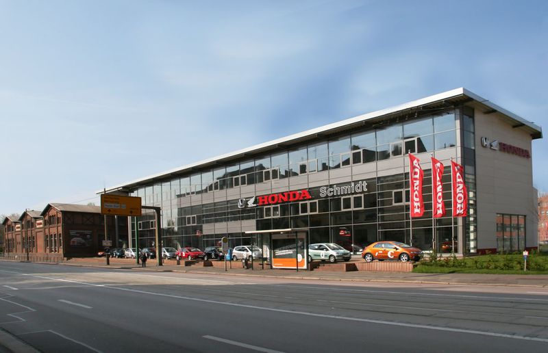 Während eine Front historisch ist, ist die andere hochmodern. (Archiv: Vogel Business Media)