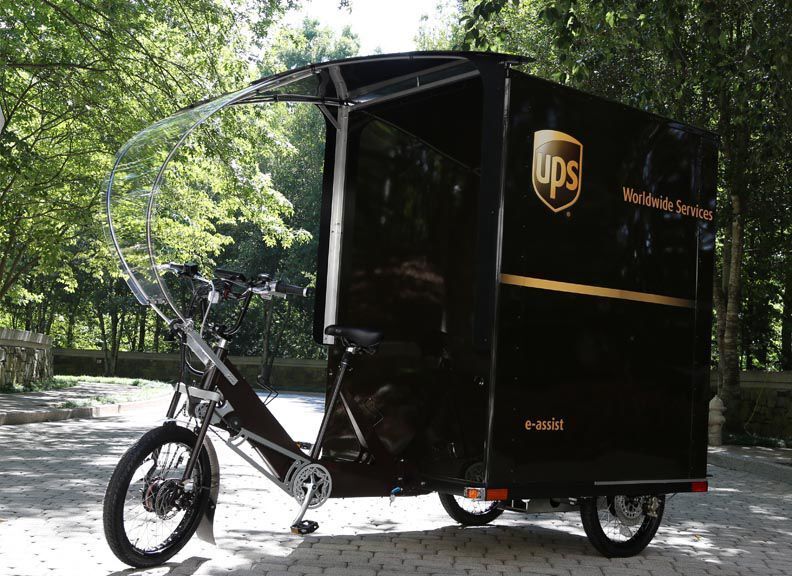 Solch ein Lastenrad von UPS kann einem seit 2012 in der Hamburger Innenstadt entgegenkommen. (UPS)