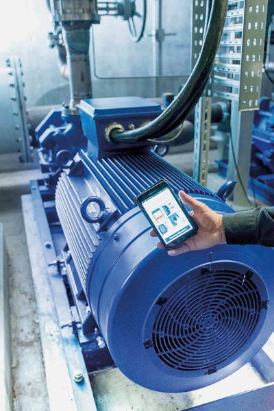 Mit der Mobile-App „KSB Sonolyzer“ können Anwender in 20 Sekunden die Effizienz von ungeregelten Pumpen mit Asynchronmotoren analysieren. (KSB)