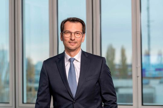 Das ist der Neue auf dem Thron von BMW! Milan Nedeljkovic soll am 14. Mai des kommenden Jahres das Amt von Oliver Zipse übernehmen, der sein Amt dann planmäßig übergeben wird.(Bild:  BMW Group)