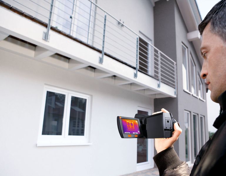 In der Bauthermografie decken die Kameras zum Beispiel Wärmebrücken auf.   Bild: Testo (Archiv: Vogel Business Media)