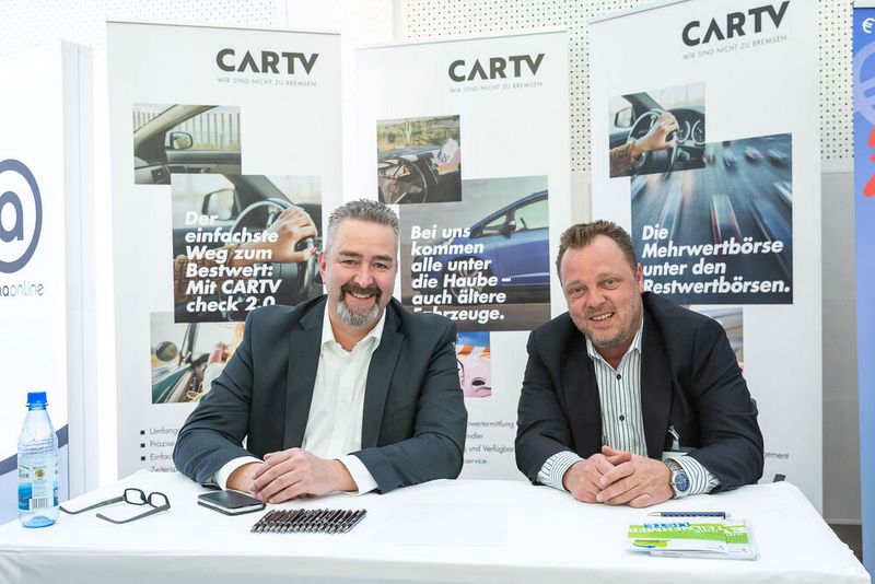 Car.tv ermittelt Restwerte für Unfallfahrzeuge und kümmert sich anschließend um deren Vermarktung. (Stefan Bausewein)