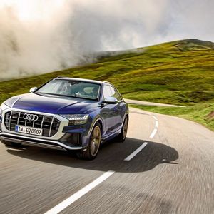 (Audi)