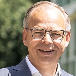 Thomas Lämmerhirt, bisheriger Vorstandsvorsitzender Günther Graf von Hardenberg-Stiftung, tritt kürzer. Er konzentriert sich auf seine Aufgaben als geschäftsführender Vorstand der gemeinnützigen Beatrice Gräfin von Hardenberg-Stiftung.(Bild:  Hardenberg-Gruppe)