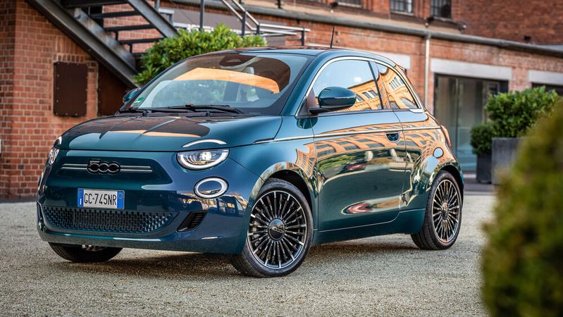 Knutschkugel mit Sieger-Gen: Der Fiat 500 war im Oktober das meistverkaufte Pkw-Modell in Deutschland.(Bild:  FCA)