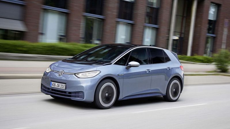 Über 90 Prozent der Nutzer von E-Autos will auch in Zukunft weiter rein elektrisch fahren, wie das Ergebnis einer internationalen Studie der Global EV Drivers Alliance zeigt.(Bild:  Volkswagen AG)