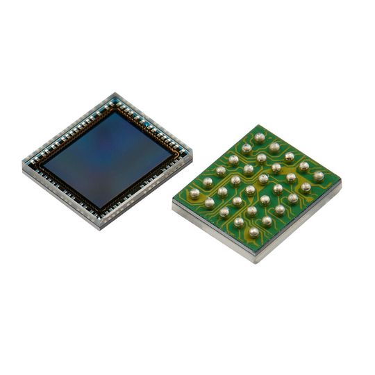 Der VD56GA von STMicroelectronics ist ein 1,1-MPixel-Bildsensor für Fahrer- und Innenraumüberwachung. Die neue DeepNIR-Pixelarchitektur soll die Infrarotempfindlichkeit erhöhen und zugleich die Systemkosten von In-Cabin-Kameras senken.(Bild:  STMicroelectronics)