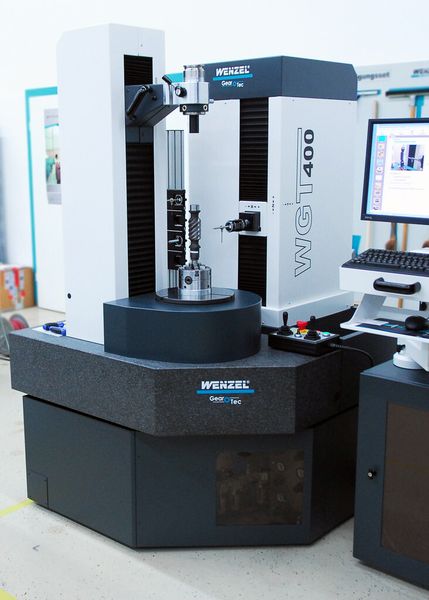Bild 1: Bei der Wenzel WGT sind Maschinenbasis und Linearachsen aus Granit gefertigt. (Bild: Wenzel)