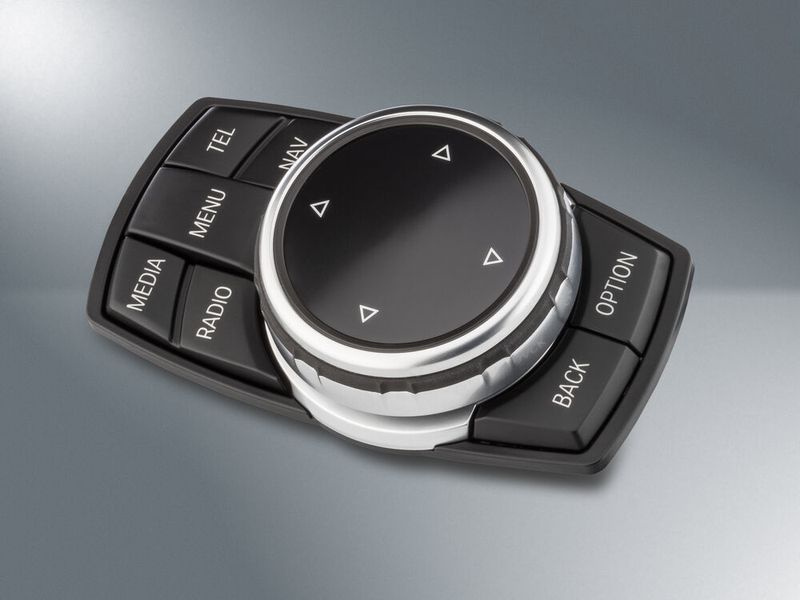 Der „iDrive Touch Controller“ für BMW, Mini und Rolls-Royce gilt als der Meilenstein schlechthin. Das von Preh konzipierte Baukastensystem ermöglicht es, die gleiche Technik in einem markenspezifisch veränderten Design in zahlreichen Varianten anzubieten. (Preh)