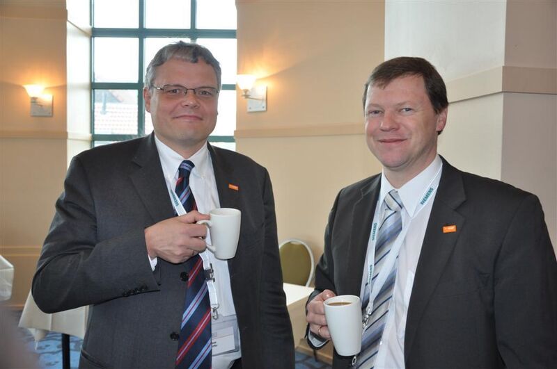 Im Bild von links: Dr. Andreas Wernsdörfer, Vice President at BASF SE (left) and Martin Schwibach Manager at BASF SE  (Bild: M.Henig/PROCESS)