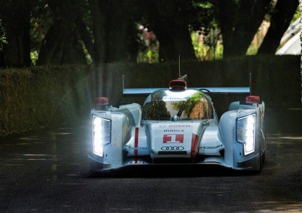Audi Tradition beim Goodwood Festival of SpeedDie Nummer 1 aus Le Mans war auch in Goodwood ganz vorne: Bei der weltgrössten historischen Motorsportveranstaltung machte der Audi R18 e-tron quattro eine blendende Figur (Bild: Audi)