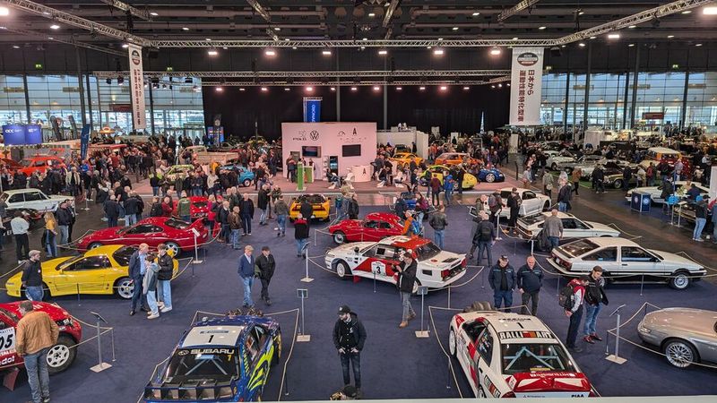 Tolle Sonderschau-Idee in diesem Jahr: die auch hierzulande mittlerweile geschätzen Modelle japanischer Hersteller. (Bild: Dominsky – VCG)