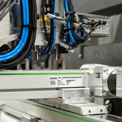 Gluth entwickelte ein hochpräzises XY-Portal mit Hiwin-Komponten.  (Bild: Hiwin)