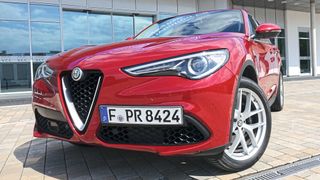 Neben dem Giulia ist auch der Stelvio von einer aktuellen Stellantis-Maßnahme betroffen. (Bild: Jens Scheiner)