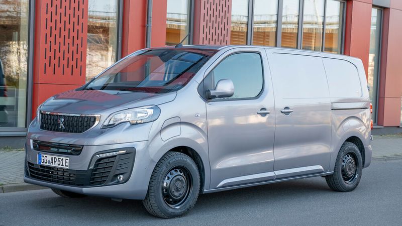Gebaut werden E-Expert und E-Jumpy auf der PSA-eigenen Elektroplattform EMP 2 in Frankreich. (Bild: Peugeot)