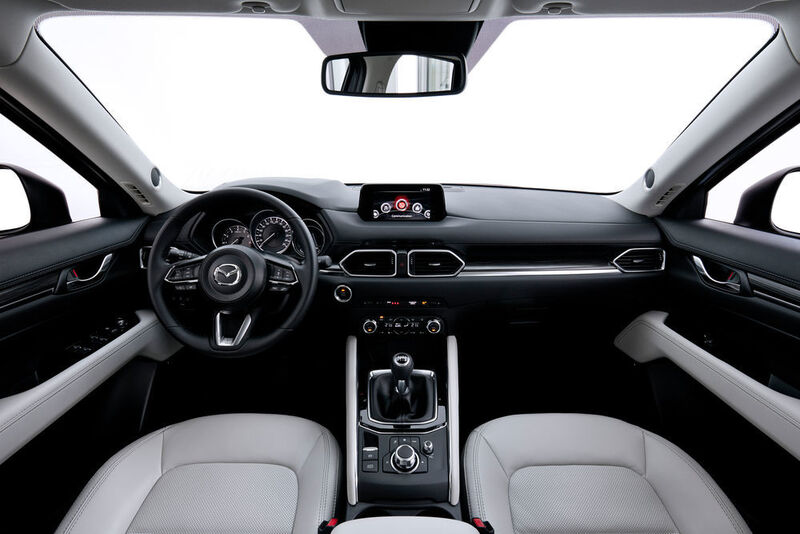 Deutlich aufgewertet wurde auch der Innenraum des CX-5. (Mazda)