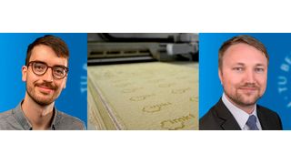 Links und Rechts: Leif Micke und Prof. Henning Zeidler, Teil des Projektteams des Reallabors. In der Mitte: ein Pulverbett gefüllt mit Miscanthus-Pulver, in welches das Institutslogo des Instituts für Maschinenelemente, Konstruktion und Fertigung (IMKF) dreidimensional gedruckt wurde. (Bild: TU Bergakademie Freiberg)