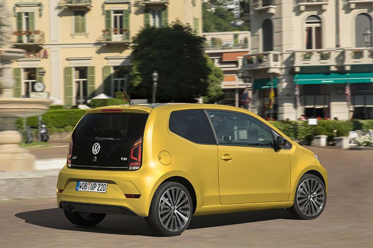 Weiterhin sind die beiden Benzinmotoren mit 44 kW / 60 PS und mit 55 kW / 75 PS, der Erdgas Eco Up mit 50 kW / 68 PS oder der elektrische Citystromer e-Up mit 60 kW / 82 PS verfügbar. (VW)