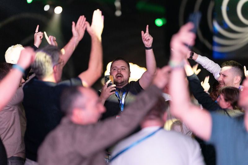 Auf den offiziellen Teil des Events folgte eine große Party.  (Bild: Pax8)