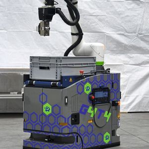 Als Fusion aus kollaborativem und mobilem Roboter kann sich der G4T4 autonom zwischen Arbeitsbereichen bewegen, Material transportieren und von einem Job zum nächsten übergehen.(Bild:  Gressel)