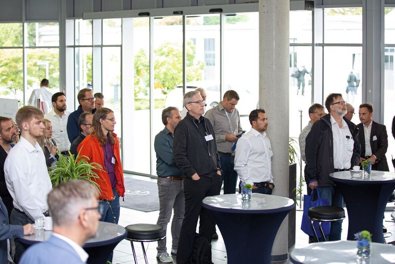 Die Teilnehmer nutzten auch die Gelegenheit, die Meet-the-Expert-Formate zu besuchen, um einzelne Tools und Methoden näher kennenzulernen, wie...  (Bild: impressions)