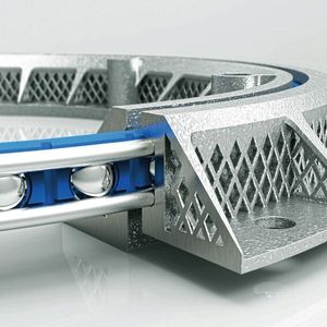 Drahtwälzlager lassen sich in jegliche umschließende Konstruktion integrieren. 3D-gedruckte Gehäuse mit filigraner Wabenstruktur sorgen in Kombination mit dem kleinen Einbauraum der Lager für ein sehr leichtes Bauteil.