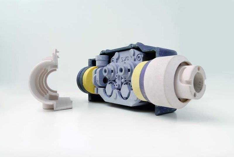 Frontpull-Brenner als 3D-Ausdruck: Der neue MIG Schweißprozess microMIG benötigt eine vergleichweise geringe Wärmeeinbringung ins Werkstück und einen definierten Einbrand, damit ist er fast durchgängig spritzerfrei. (Archiv: Vogel Business Media)