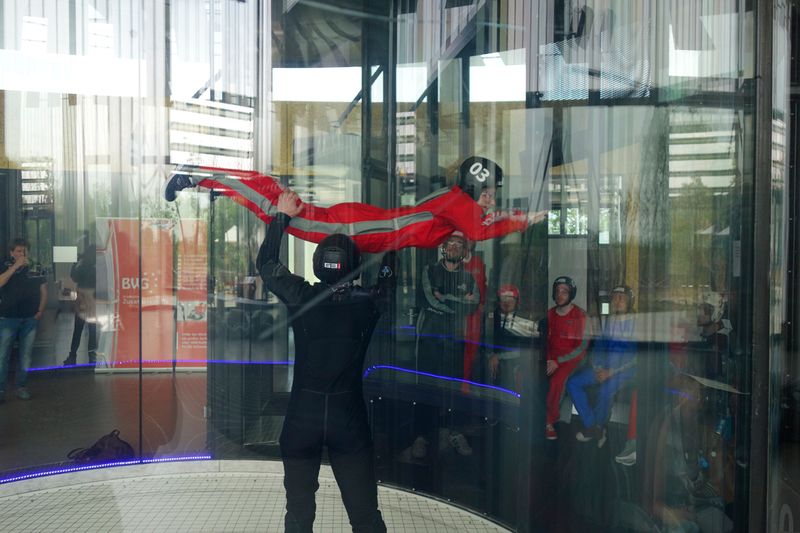 Bevor sie ganz abhebt, wird sie nochmal schnell zurück geholt. (Bild: IT-BUSINESS)