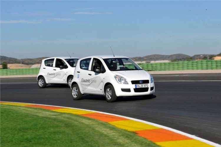 ZF Electric Vehicle Drive 1 (ZF EVD1) auf Basis des Stromos von German E-Cars. (ZF)