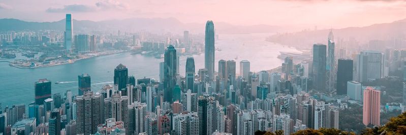 Vor Corona war auch auf dem chinesischen Markt die Bedeutung von Messen und Veranstaltung als B2B Marketing-Instrument ungebrochen. Wie sich allerdings die Messelandschaft in China nach der Coronakrise entwickeln wird, dazu können derzeit noch keine gültigen Aussagen getroffen werden. Vor Corona war auch auf dem chinesischen Markt die Bedeutung von Messen und Veranstaltung als B2B Marketing-Instrument ungebrochen. Wie sich allerdings die Messelandschaft in China nach der Coronakrise entwickeln wird, dazu können derzeit noch keine gültigen Aussagen getroffen werden.