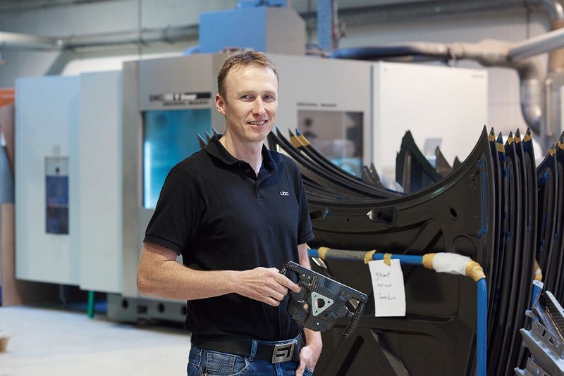 Thorsten Lengwenus, Teamleiter CNC, schätzt die Vielseitigkeit und Zuverlässigkeit der DMU-Bearbeitungszentren von DMG Mori. (Bild: DMG Mori)
