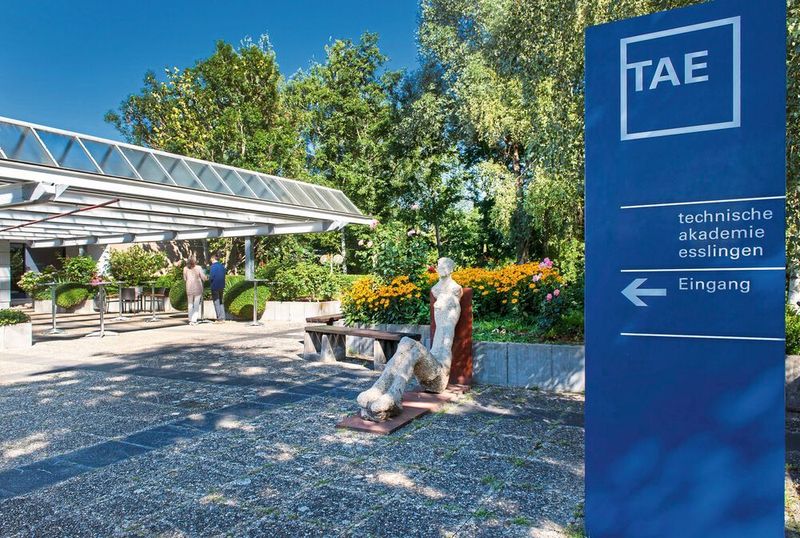 Mehr als 10.000 Unternehmen nutzen die Weiterbildungsangebote der Technischen Akademie Esslingen. (Technischen Akademie Esslingen)