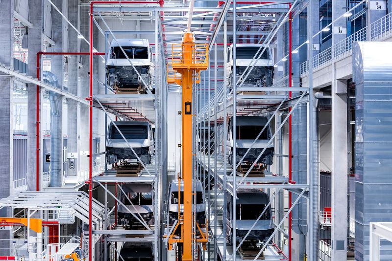 Die Produktion ist hochmodern und beherbergt auch die TGE-Varienten von MAN. (Bild: Volkswagen Nutzfahrzeuge)