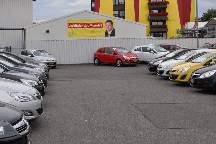 Auch auf dem Gebrauchtwagenplatz spielen sie eine Rolle. (Foto: Wehner)