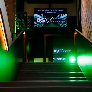 Für die DSX Data Storage Conference im Hotel „Scandic Frankfurt Museumsufer“ hatte das Organisationsteam der Vogel IT-Akademie ein topaktuelles Programm mit hochkarätigen Speakern und Experten zusammengestellt. (Bild:  Manuel Emme Fotografie)