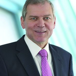 Clemens Klinke, Vorsitzender der 
Geschäftsführung der Dekra Automobil GmbH: „Dekra zeigt den Betrieben auf der IAA, wie sie erhebliche Einsparungen erzielen können.“