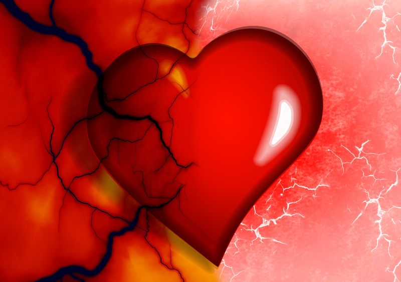 1 Jahr nach der letzten Zigarette: Das Risiko für koronare Herzkrankheiten ist nur noch halb so groß wie das eines Rauchers.  Eine Studie des Helmholtz Zentrums München deckt neue Zusammenhänge zwischen Rauchen und COPD auf. (Bild: Pixabay/geralt,Clker-Free-Vector-Images,artemtation)