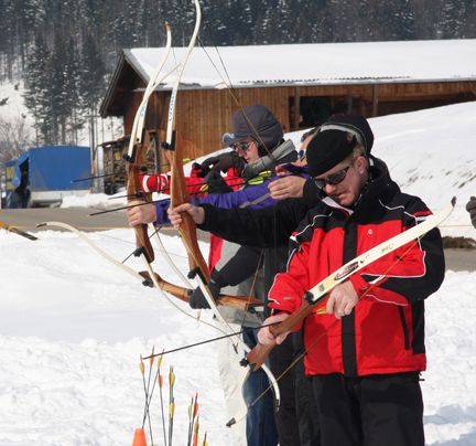 Bogenschießen: Lothar Schütze (Bechtle)   (Archiv: Vogel Business Media)