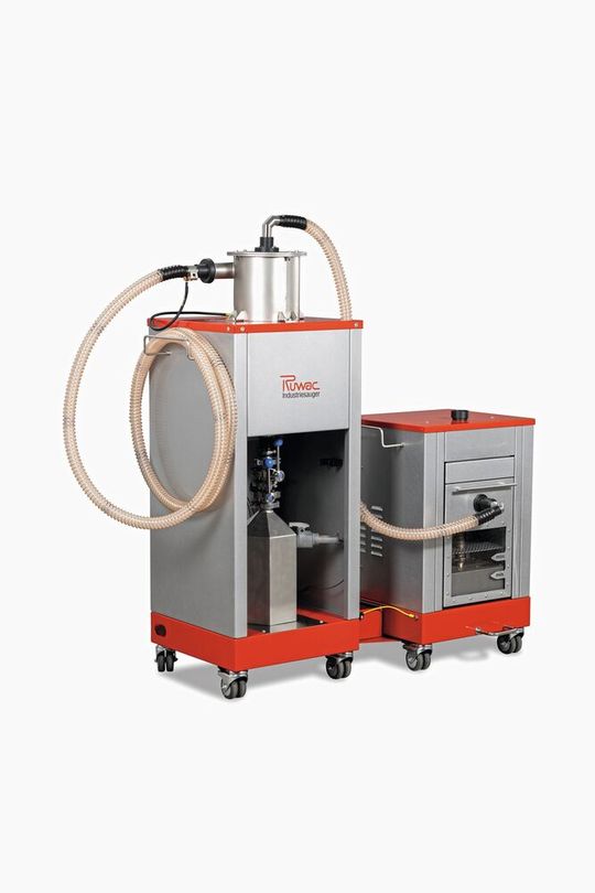 Nassabscheider Typ NA7-26 (rechts) mit Trocken-Vorabscheider R26 (links)(Bild:  Ruwac Industriesauger GmbH)