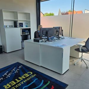 Die neue Zentrale befindet sich in einem ehemaligen Autohaus.(Bild:  ELN Systems)