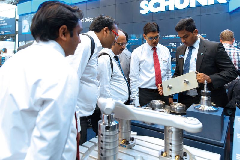 Das Schunk-Vero-S Spanntechnikprogramm erwies sich als regelrechter Besuchermagnet. Besonderes Highlight war der Baukasten für die Werkstückdirektspannung, der in Mailand seine Weltpremiere feierte. (Bild: Schunk)