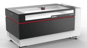 Ab heute erhältlich! Das neue Trotec-Lasersystem Speedy Black Line wurde für Anwendungen in den Bereichen Personalisierung, Bildung, Druck und Beschilderung sowie nicht zuletzt für die industrielle Fertigung entwickelt. Erfahren Sie hier, was es alles kann ... (Bild: Trotec Laser)