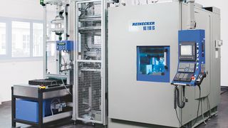 Bild 1: Vertikale Produktionsschleifmaschinen VG 110 mit Be- und Entladesystem. (Archiv: Vogel Business Media)