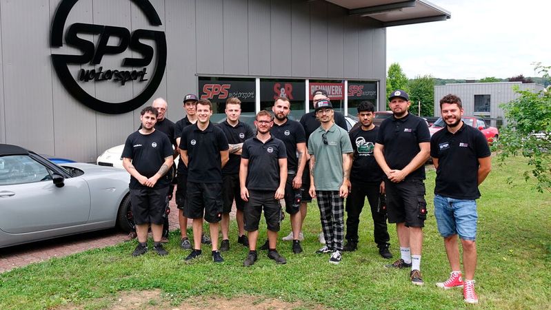 Eingeschworenes Team: SPS Motorsport aus Altendiez steht stellvertretend für die Vielfalt der  deutscher Werkstattwelt. Seit 2012 agieren die Hessen als Spezialisten unter Kfz-Spezialisten.(Bild:  VCG - Rosenow)